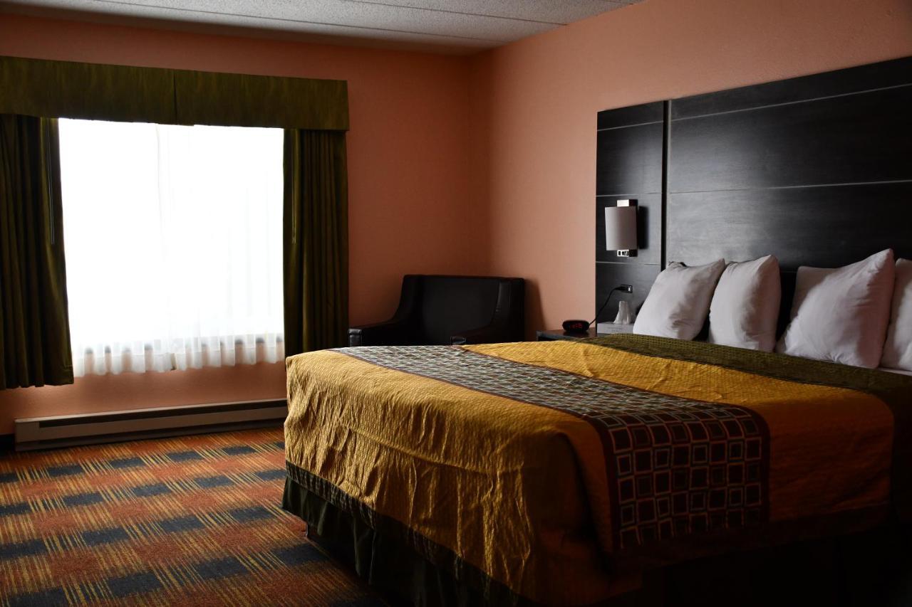 Regency Inn & Suites Faribault Екстер'єр фото